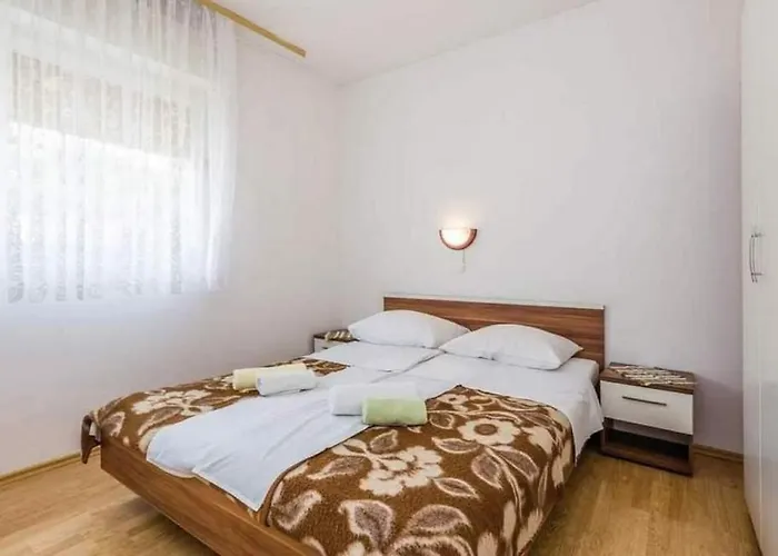 Apartamento With Parking Space Barbat, Rab - 22498